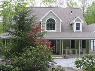 107 Chippewa Dr, Becket, MA 01223