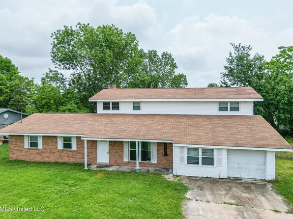 890 Rustwood Dr, Biloxi, MS 39532