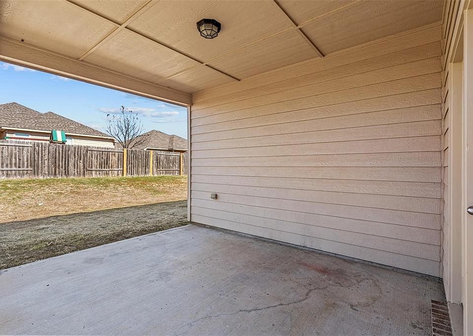 1st image of 412 Riverbed Dr #412