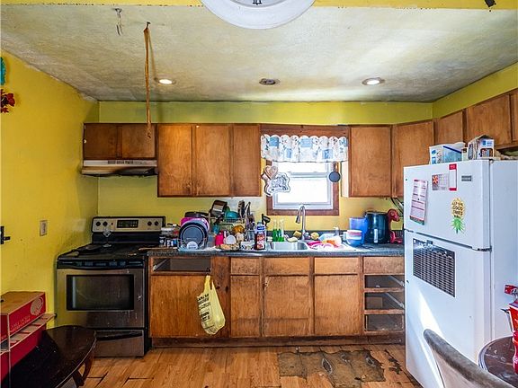 5th image of 2334 Valley Pike