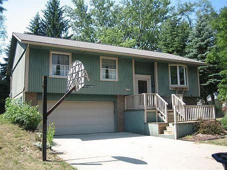 1st image of 104 Williams Ct