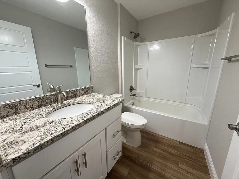 309 Locust Rd — Photo 20