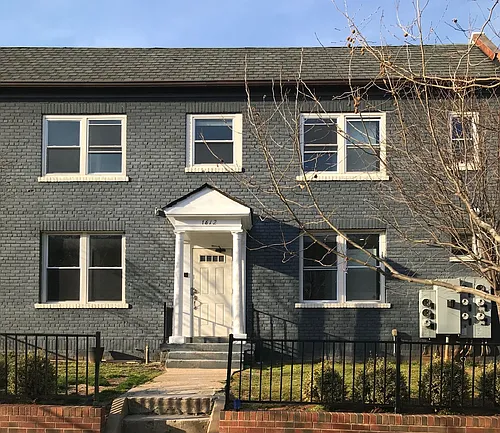 1612 E St NE Photo 1