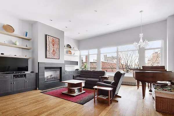 Sold by Compass | media 15