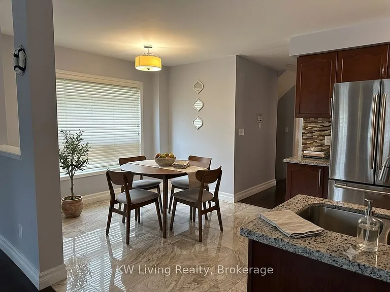 49 Gowland Rd — Photo 4