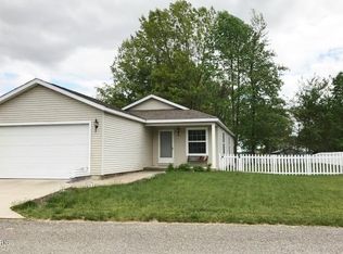 54368 Cottonwood Trl, Eau Claire, MI 49111