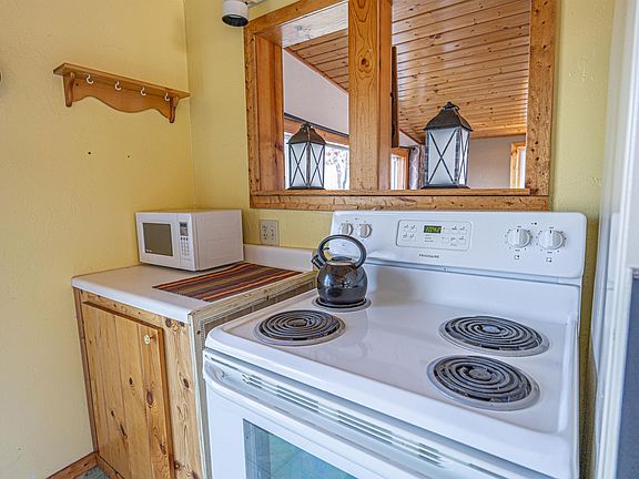 3rd image of 13820 Ranch Lake Dr