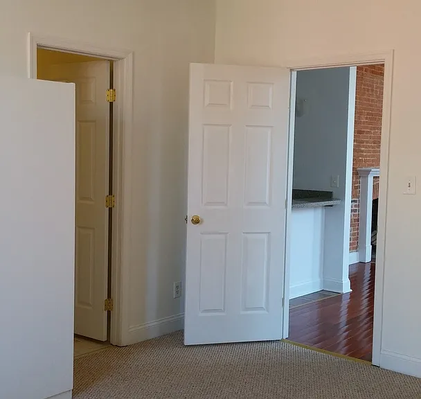 1039 N Calvert St — Photo 12