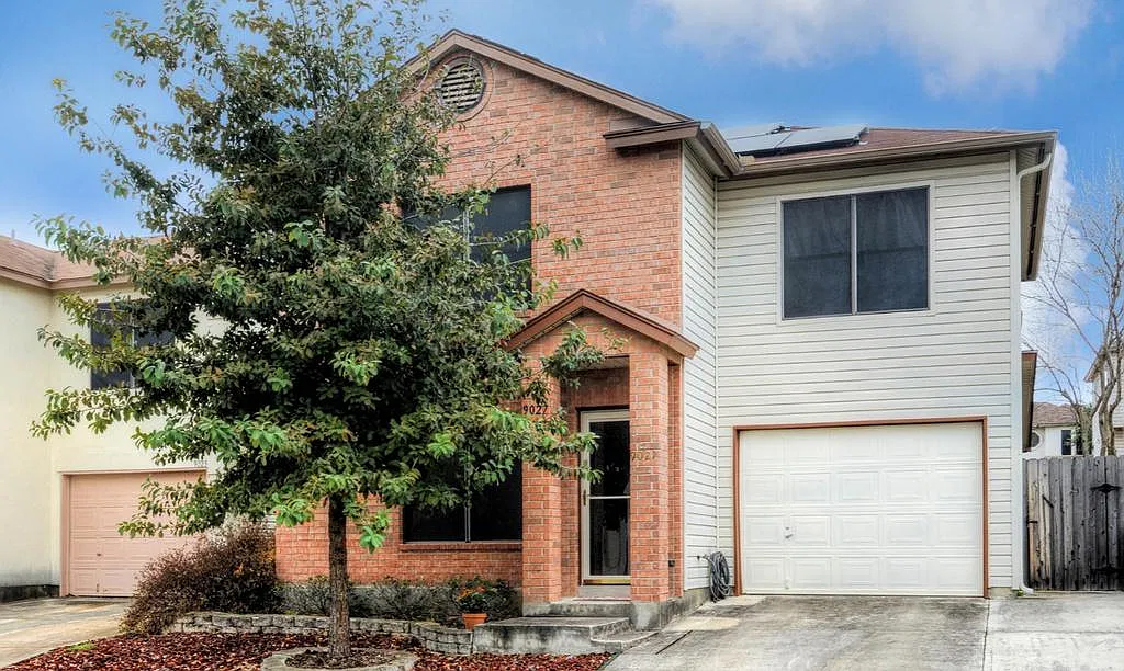 9027 Mountain Field Dr — Photo 1