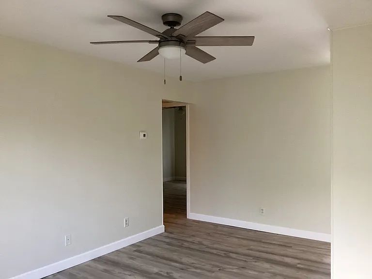 2211 Sturdy Rd — Photo 13