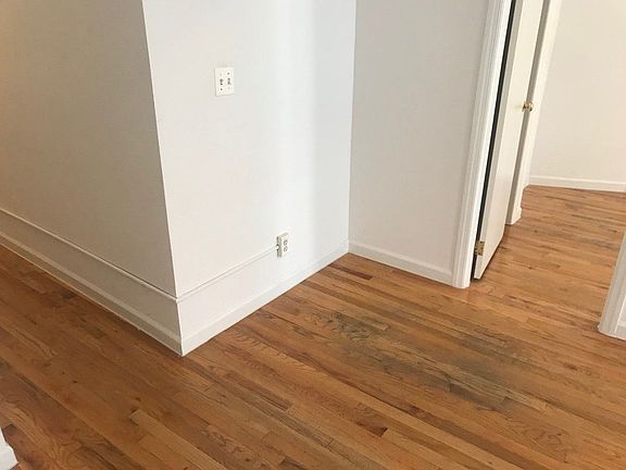 4th image of 352 W 15th St APT 502
