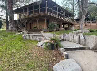 18464 Tollhouse Rd, Clovis, CA 93619