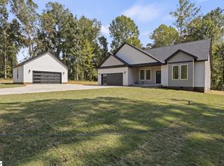 171 Easy St, Wellford, SC 29385