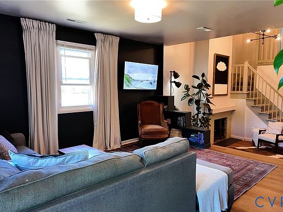 5th image of 2401 Warwick Ave