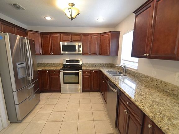 5th image of 10007 Brownwood Ave