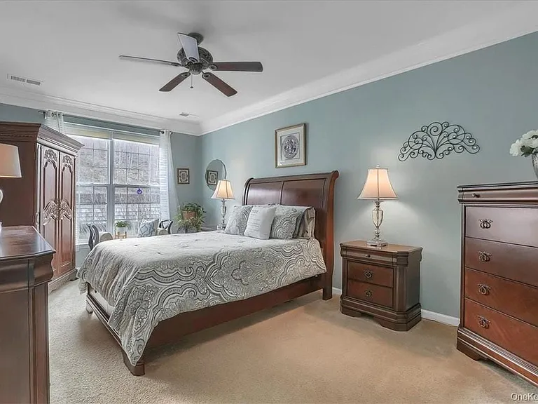 2814 Bennington Dr — Photo 16