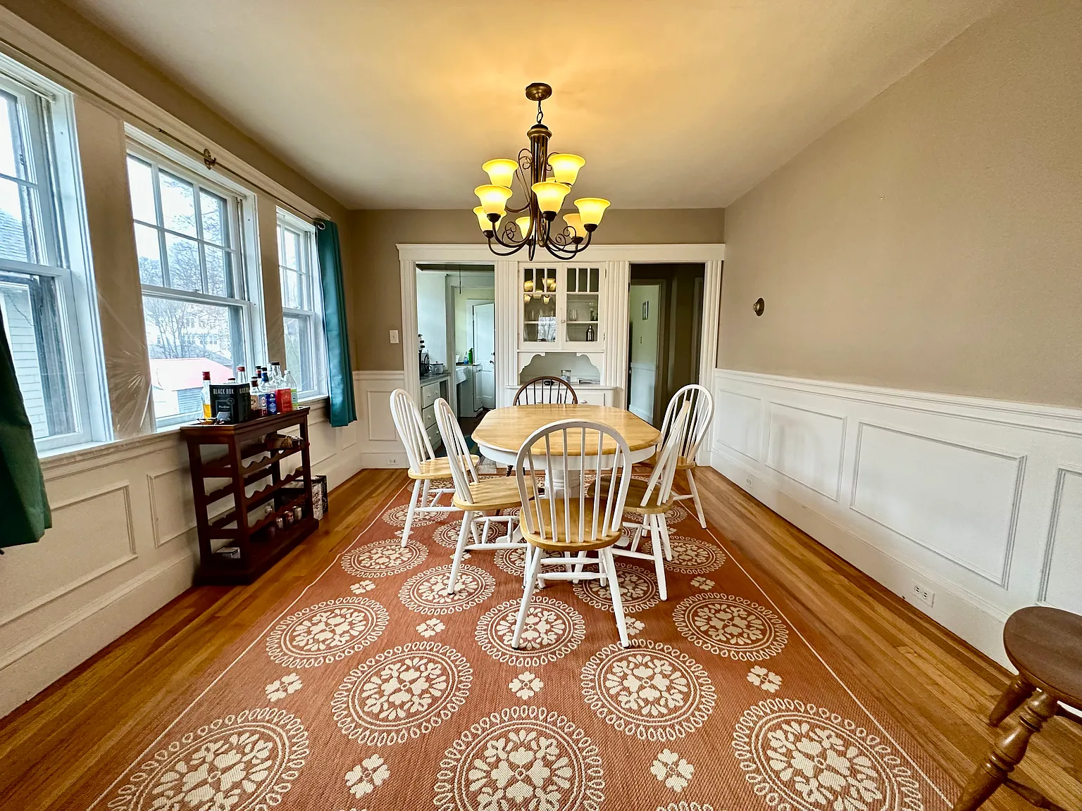 3 bed, 1150 sqft, $3,250 — Photo 3