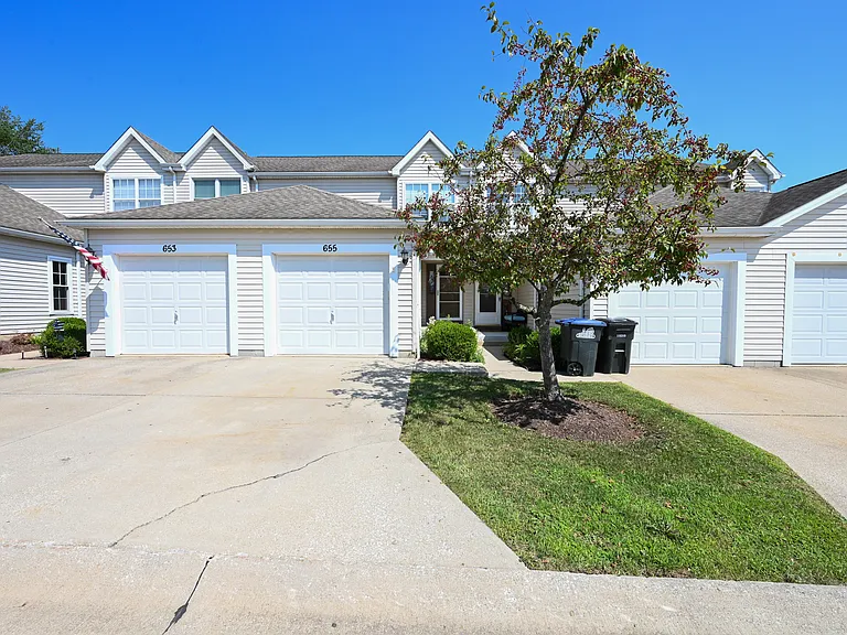 655 Almas Ct — Photo 38
