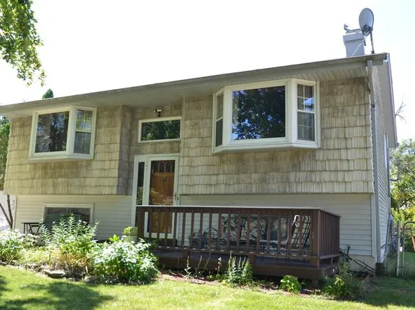 6043 North River Trail DRIVE, Milwaukee, WI 53225