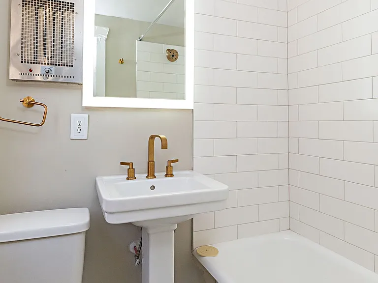 Bigelow Chapman Apartments — Photo 14