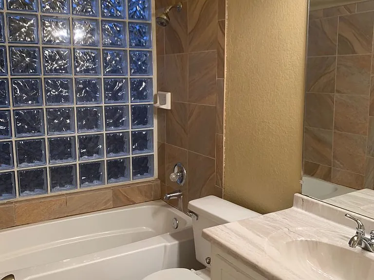 2220 Iris Dr — Photo 7