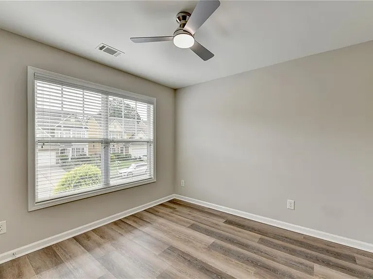 2208 Staunton Dr — Photo 25
