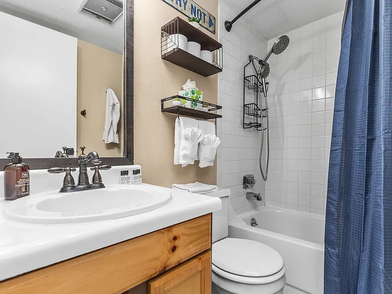 2700 Village Dr #F-101 — Photo 46