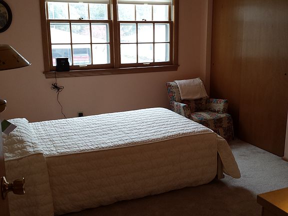 2nd image of 6109 Twin Oak Dr