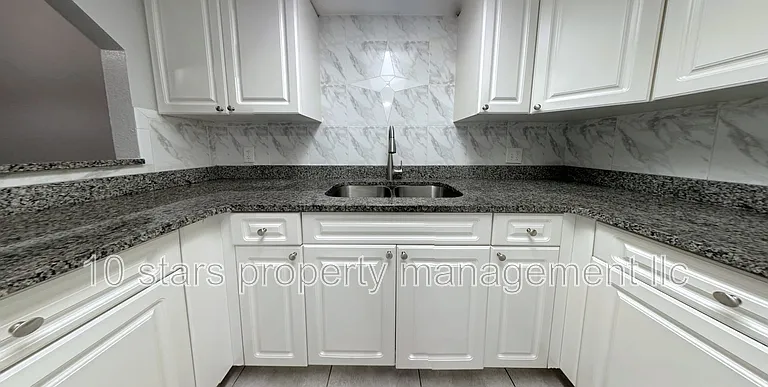 4725 39th Ave N #104 — Photo 6
