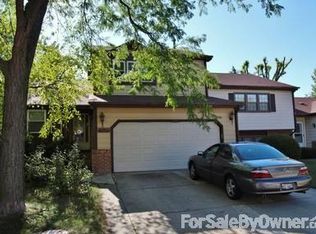 625 Dunsten Cir, Northbrook, IL