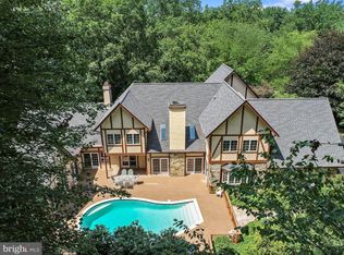 2 Roland Ct, Towson, MD 21204