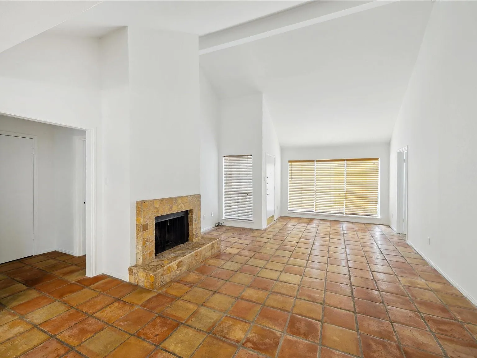 2100 Tanglewilde St — Photo 2