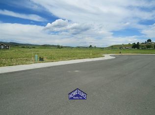 120 Dinwoody Ct, Lander, WY 82520