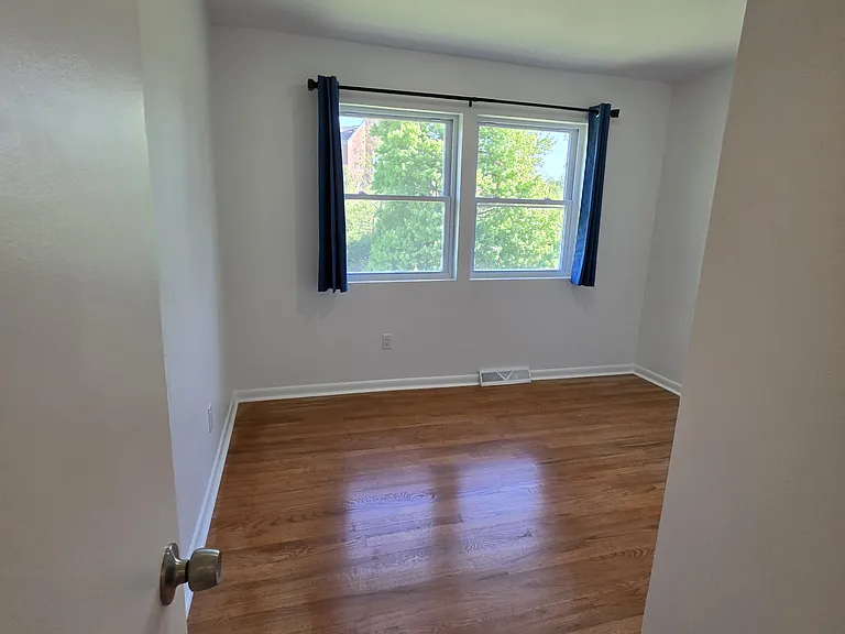 72 Ray St — Photo 12