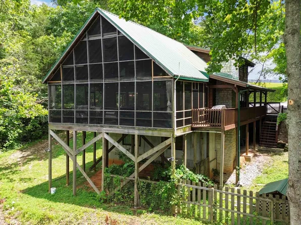 256 Old Waitsboro Rd, Bronston, KY 42518