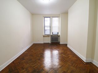 52 W 82nd St #1B, New York, NY 10024