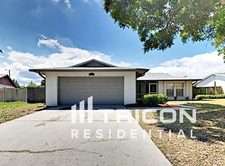 707 Climate Dr, Brandon, FL 33511