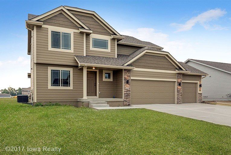 1st image of 635 NE Wilden Dr