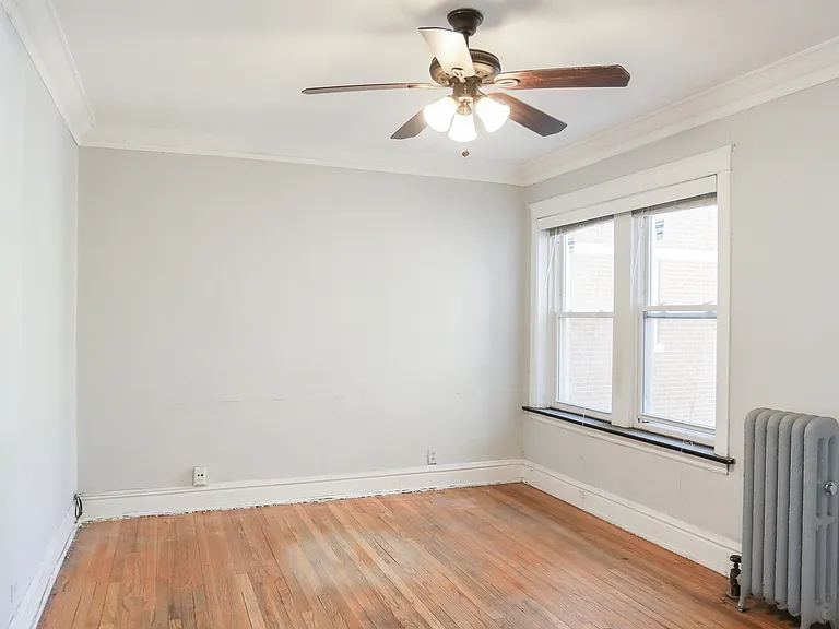 3951 N Hoyne Ave #1 — Photo 3