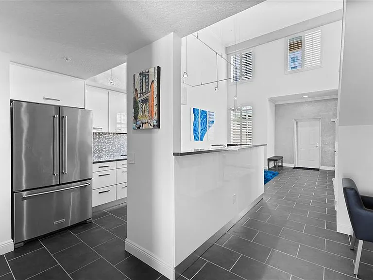 800 N Tamiami Trl #321A — Photo 12