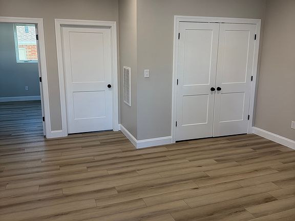 4th image of 651 Musgrave Ct