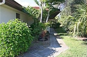 2nd image of 2101 Parkside Pl #2101