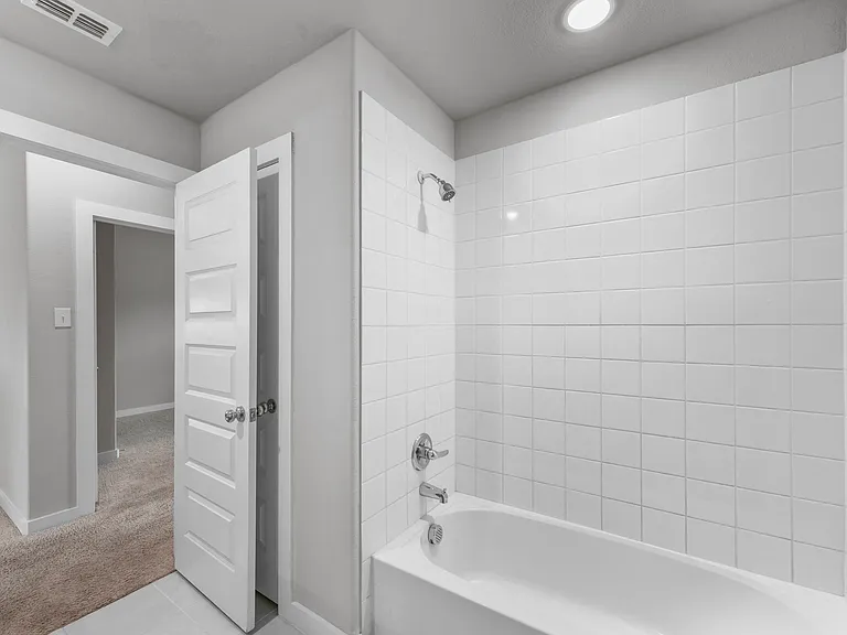 124 Mandarin St — Photo 26