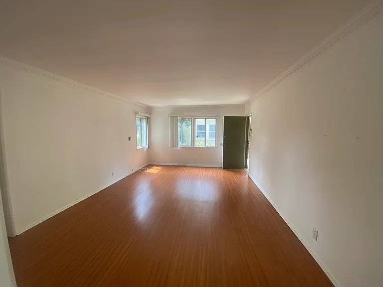 12737 Venice Blvd #12737 — Photo 6