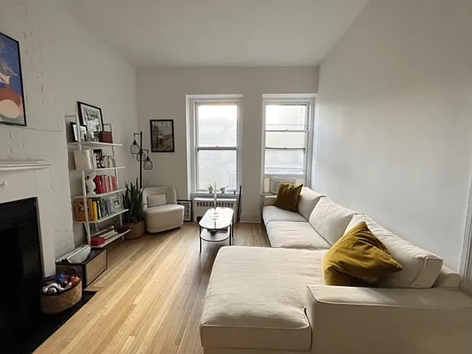 Rented by K & O Realty Associates Inc. | media 32