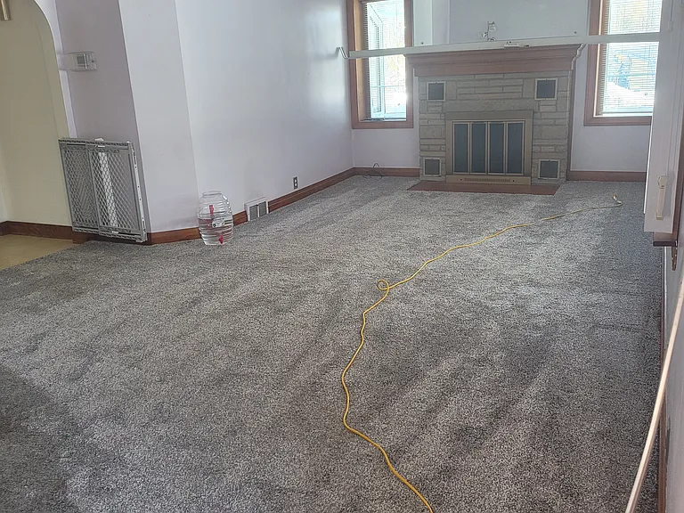 5330 Seneca St — Photo 34
