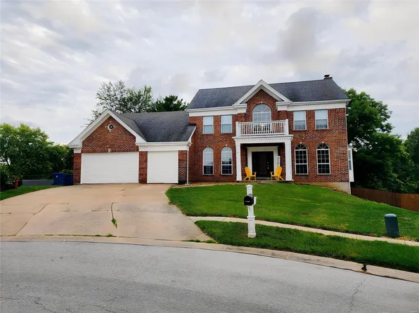 6 Broadridge Ct, Florissant, MO 63033