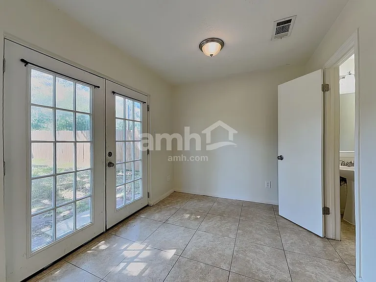 2738 Springstone Dr — Photo 5