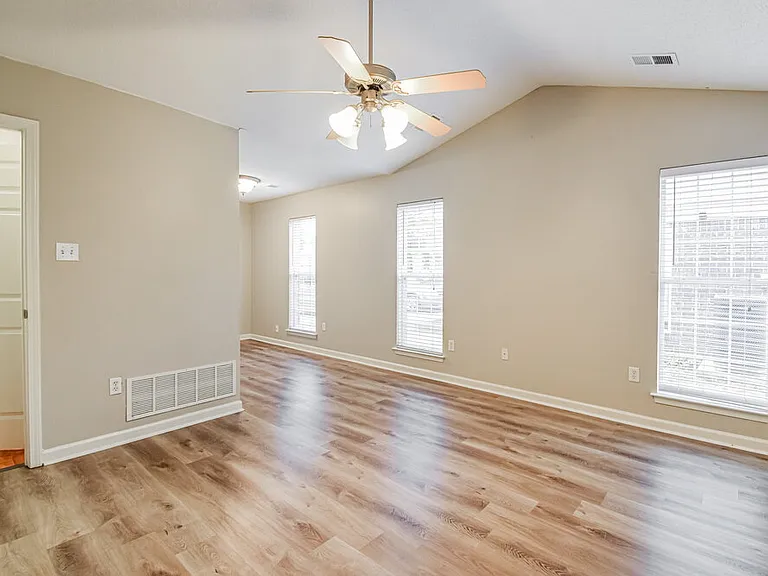 5764 Deer Ridge Dr — Photo 11