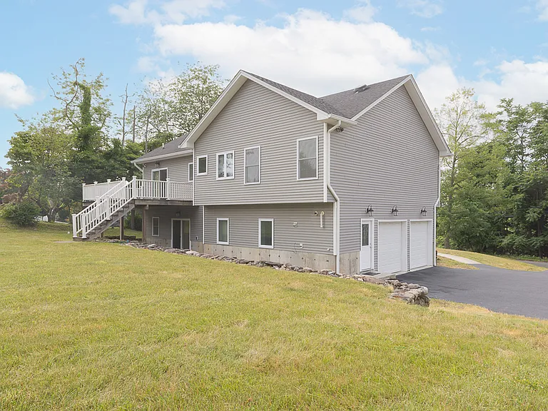69 Heights Rd — Photo 26